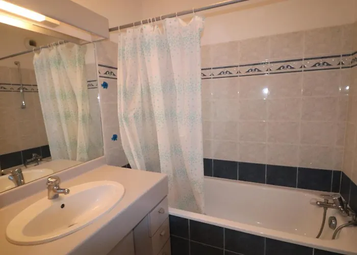Appartement 2 Pieces Avec Terrasse Face Plage Du Lazaret - 2 Clevacances - Fr-1-472A-157 Sète