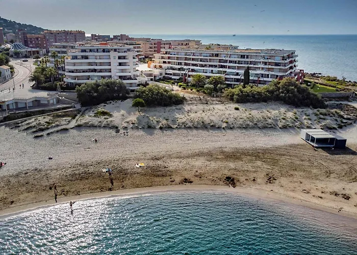 Appartement 2 Pieces Avec Terrasse Face Plage Du Lazaret - 2 Clevacances - Fr-1-472A-157 Sète